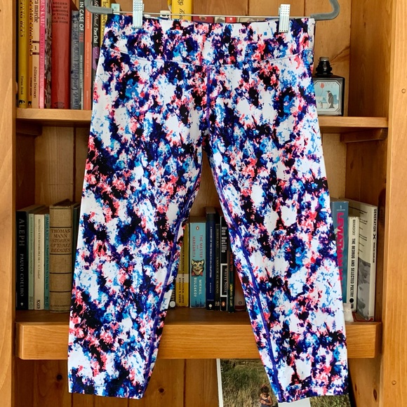 Calvin Klein Performance Capri Leggings - Picture 1 of 5